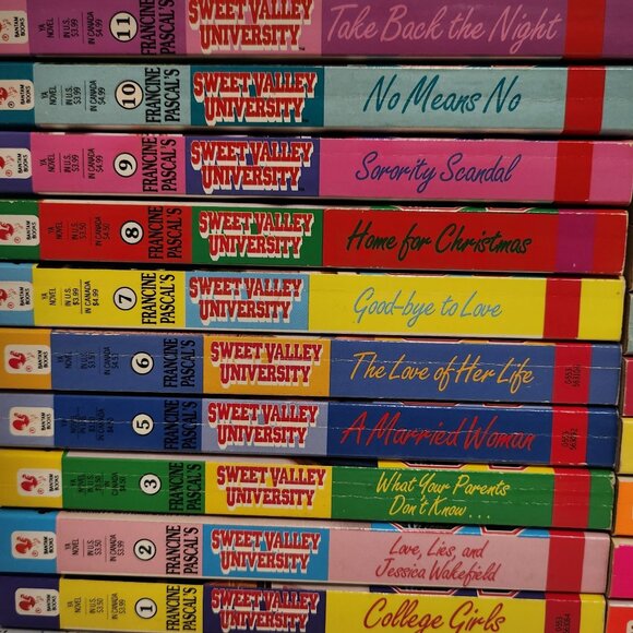 Sweet Valley University Book Lot of 29 Paperback Novels - Picture 7 of 9